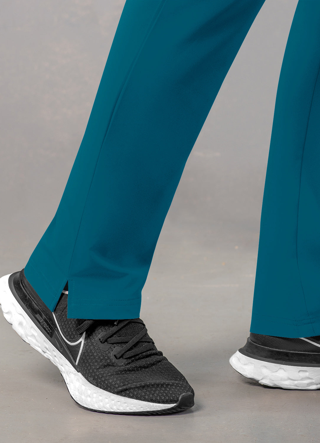 ADAR Addition Women's Skinny Leg Cargo Drawstring Pant